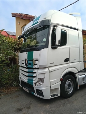 Mercedes Actros Giga Space 