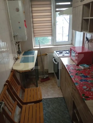 Apartament 3 camere, 48 mp, zona Micro 6  - imagine 9 Apartament 3 camere, 48 mp, zona Micro 6  - imagine 9