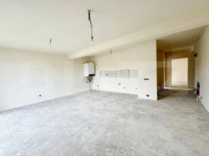 Casă semifinisată cu curte de 357 mp, 159,2 mp utili și priveliște superbă - imagine 9