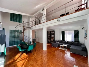 Casa moderna cu design deosebit,situata intr-o zona linistita. - imagine 16