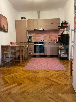 3 apartamente la casa de vanzare, singur in curte, 150 mp, zona centrala