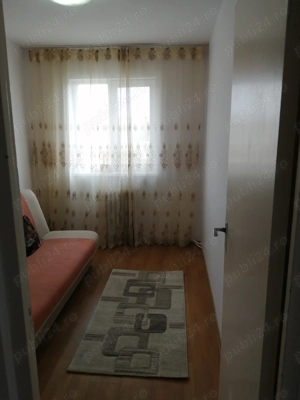 Apartament 3 camere zona centrala - imagine 2