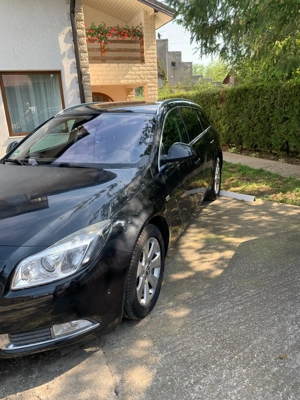 Vând Opel insignia sport tourer - imagine 2