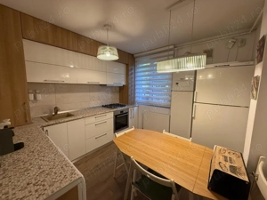 Apartament 2 camere decomandat complet utilat și mobilat   etaj 1