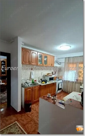 Apartament 3 camere decomandate zona Tomis 3