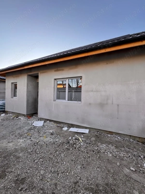 Ultima casă disponibilă pe parter   58 m  utili + pod, teren 150 m ! - imagine 2