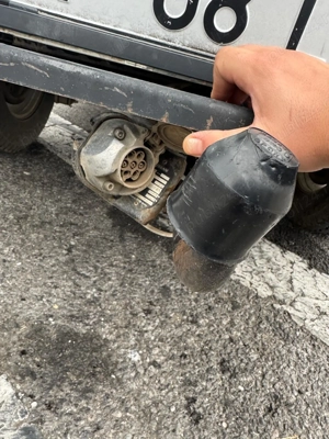 Nissan Navara D40 - autoutilitara 2.5 disel, 171 cp - imagine 10 Nissan Navara D40 - autoutilitara 2.5 disel, 171 cp - imagine 10