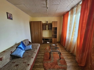 Cameră de cămin, de vânzare, în Curtea de Argeș.