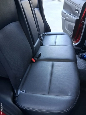 vand mitsubihi asx  - imagine 3