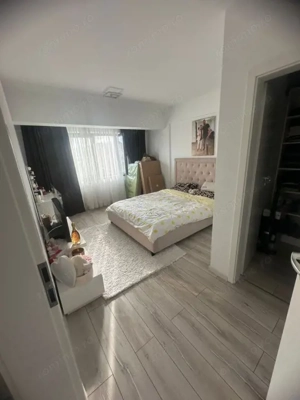 Apartament de 3 camere ( Orientare Optima ) -Tractorul - imagine 2