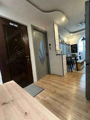 Aradului Vest | 3 camere | Decomandat | Centrală proprie | Mobilat-Utilat