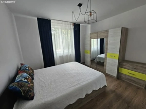 2 camere zona Scolii 11