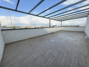 Apartament 2 camere   Etaj 3 cu terasă 40mp vedere pe 2 părți |