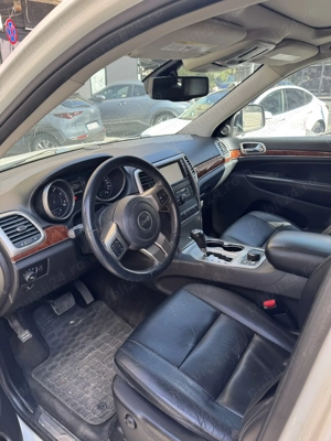 Jeep Grand Cherokee 3.0 CRD Limited   2012   4x4   putin rulata, bine pastrata! - imagine 2