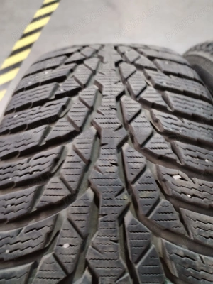 Vând 2 anvelope de iarnă Nokian WR D4