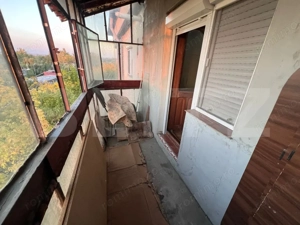 Apartament 3 camere, 77 mp, Craiovita Noua zona Rocada - imagine 14