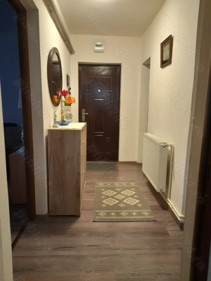 Ap. 3 camere şi 2 balcoane - imagine 2