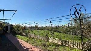 Casa spatioasa cu 8 dormitoare - imagine 3