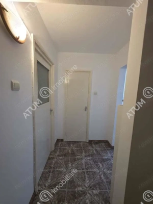 Apartament cu 3 camere decomandate in zona Vasile Aaron din Sibiu - imagine 9