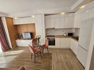 Studio 2 camere mobilat, utilat, parter cu piscină in Cosmopolis