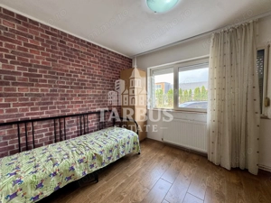 Garsoniera renovata in bloc anvelopat, parter in zona UMT