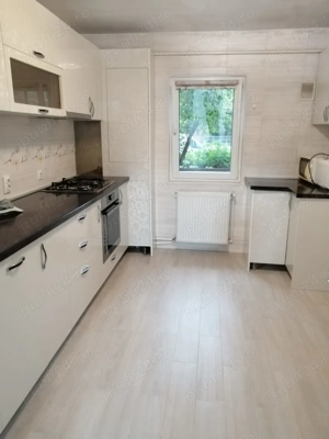Apartament 4 camere decomandat, 2 bai, 1 boxa mare - Iasi - imagine 7