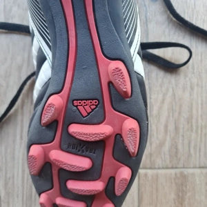 Vand adidasi originali fotbal cu crampoane nr. 43. - imagine 3