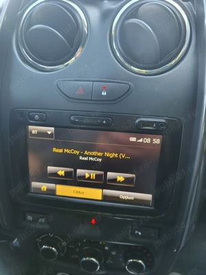 Dacia Duster .1.5 dCi .4X4 .2015 .110 CP .110.000 KM .Negru metalizat - imagine 5 Dacia Duster .1.5 dCi .4X4 .2015 .110 CP .110.000 KM .Negru metalizat - imagine 5