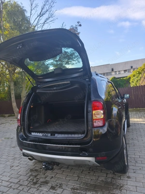 Dacia Duster .1.5 dCi .4X4 .2015 .110 CP .110.000 KM .Negru metalizat - imagine 6 Dacia Duster .1.5 dCi .4X4 .2015 .110 CP .110.000 KM .Negru metalizat - imagine 6