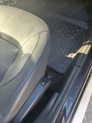 Dacia Duster .1.5 dCi .4X4 .2015 .110 CP .110.000 KM .Negru metalizat - imagine 8 Dacia Duster .1.5 dCi .4X4 .2015 .110 CP .110.000 KM .Negru metalizat - imagine 8