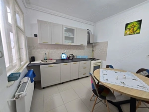 Casa cu doua apartamente in zona centrala Fagaras - imagine 11 Casa cu doua apartamente in zona centrala Fagaras - imagine 11