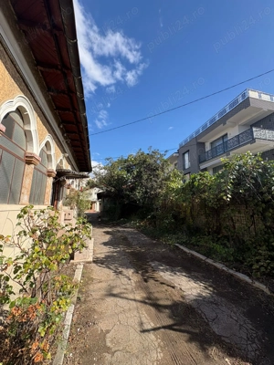 Vând casă renovabilă demolabilă, teren 382mp, Mihai Viteazu-Caraiman-Republicii. Regim construcție p - imagine 2