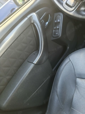 Dacia Duster .1.5 dCi .4X4 .2015 .110 CP .110.000 KM .Negru metalizat - imagine 12 Dacia Duster .1.5 dCi .4X4 .2015 .110 CP .110.000 KM .Negru metalizat - imagine 12