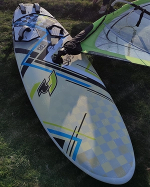  Vând placa de windsurf F2 Vegas 136L și placă școală pentru începători Starboard si 2 vele 