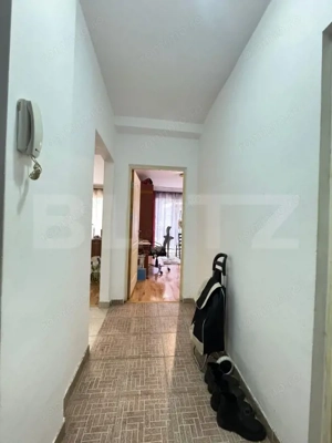 Apartament cu 2 camere, 50mp, decomandat, terasa 18mp, zona Porii - imagine 6