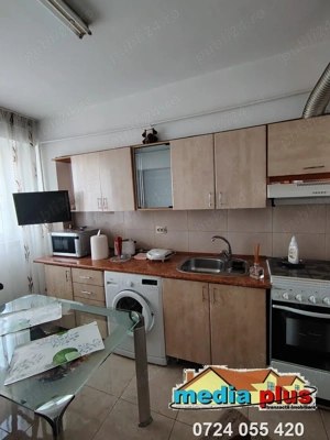  De vânzare   Apartament 2 camere decomandat, Micro 20, B-dul Dunărea