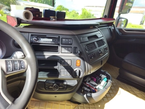 Vând ansamblu complet mega Daf xf an 2018, semiremorcă Krone 2015  - imagine 4