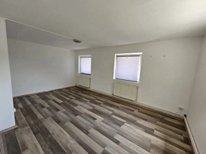 Închiriere spațiu, et.1,  300 mp, situat în Târgu Jiu,  Calea București