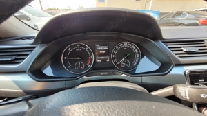 Skoda Superb 2.0 TDI DSG Ambition - imagine 5