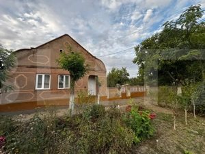 Casa 4 camere cu teren de 3892 mp - imagine 2