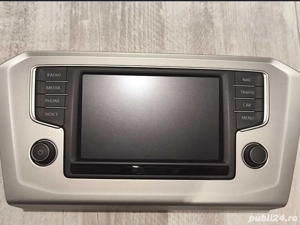 Display ecran navigație MIB 6.5 inch Passat B8 cu ramă, Golf 7, Tiguan