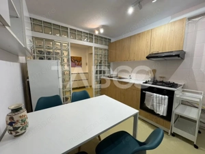 Apartament 3 camere pretabil birou cu 2 bai si bucatarie zona Zorilor 