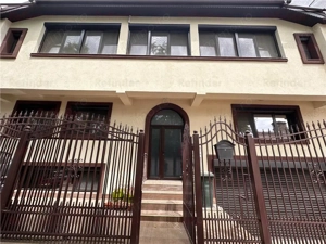 Vanzare imobil nou | Eminescu - Mosilor - Fainari | teren 246 mp | garaj |