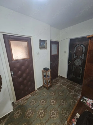 Apartament 3 camere de vanzare , Pitesti - imagine 8