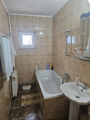 Apartament 3 camere de vanzare , Pitesti - imagine 5