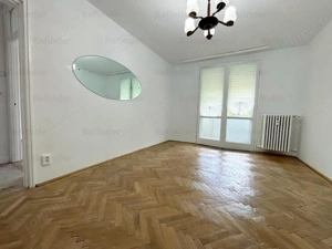 vanzare apartament 2 camere | Titan | zona verde | frumoasa | bloc 4 etaje reabilitat | etaj 4 | 52m - imagine 2