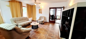 Oferim spre inchiriere casa cu 4 camere, 2 garaje, Zona Braytim 