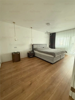 vanzare apartament 3 camere | Bdul Unirii | bloc stradal | pozitionat integral fata | 94mp utili | e