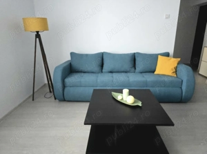Închiriez apartament zona centrala lângă politie Vasile Lupu - 450 euro