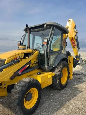 Buldoexcavator New Holland B80B   An 2017   2.600 ore    - imagine 4